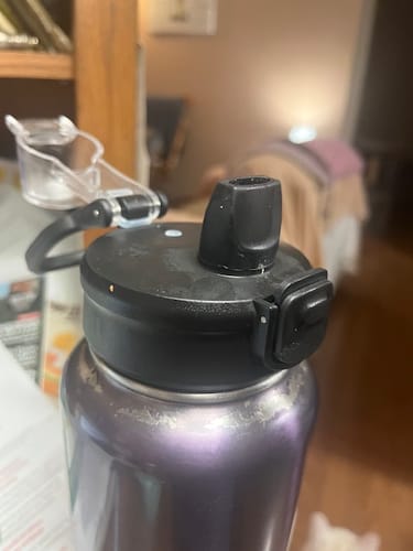 Customer photo review of Replacement Lid for Push Bottle