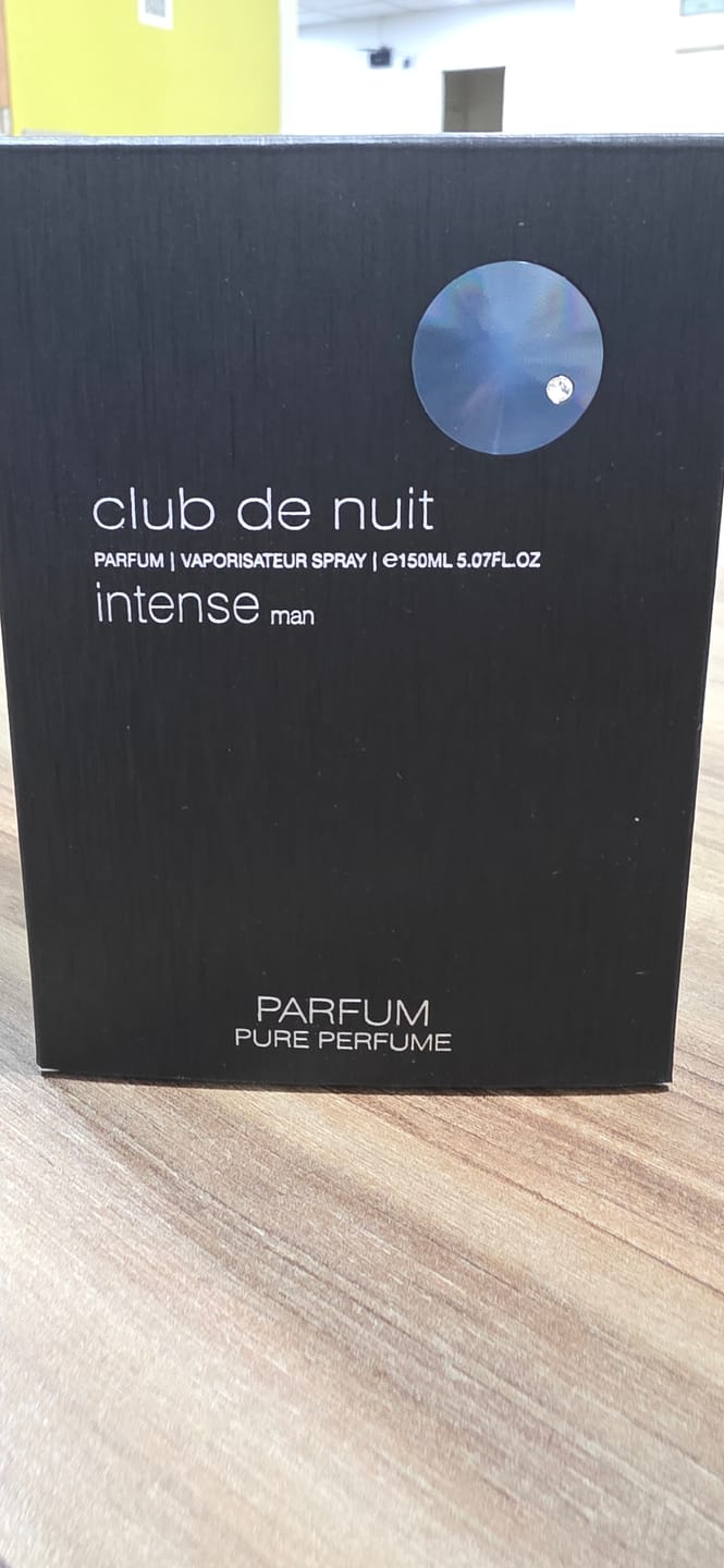 Customer photo review of Armaf Club De Nuit Intense Man Parfum