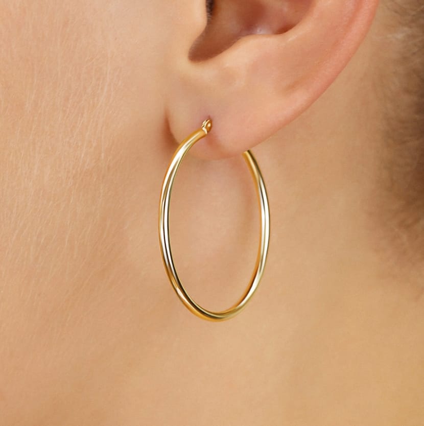 Customer photo review of Single Replacement 14k Yellow Gold Classic Hoop Earring, 2mm