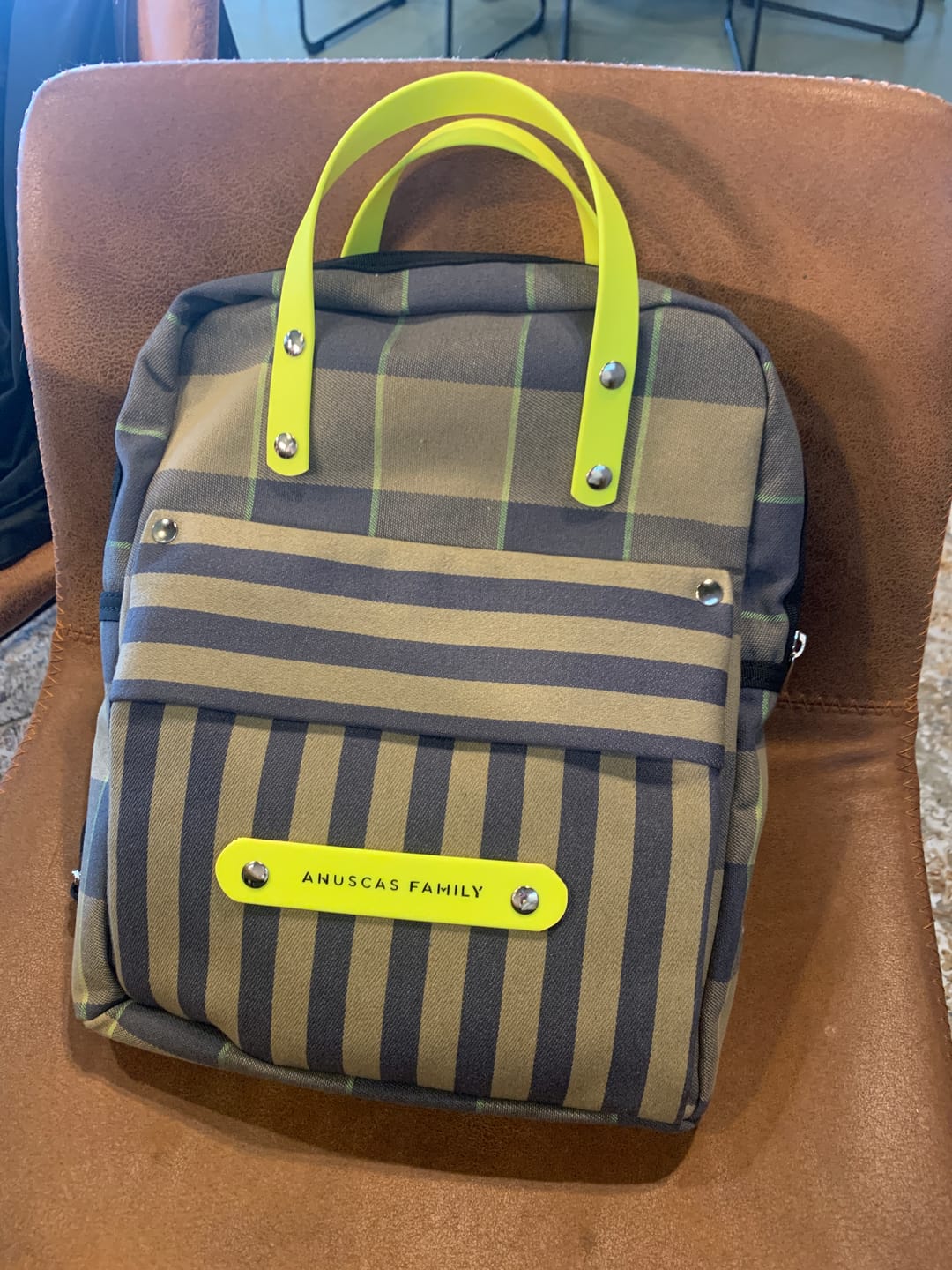 Customer photo review of Mochila City Little