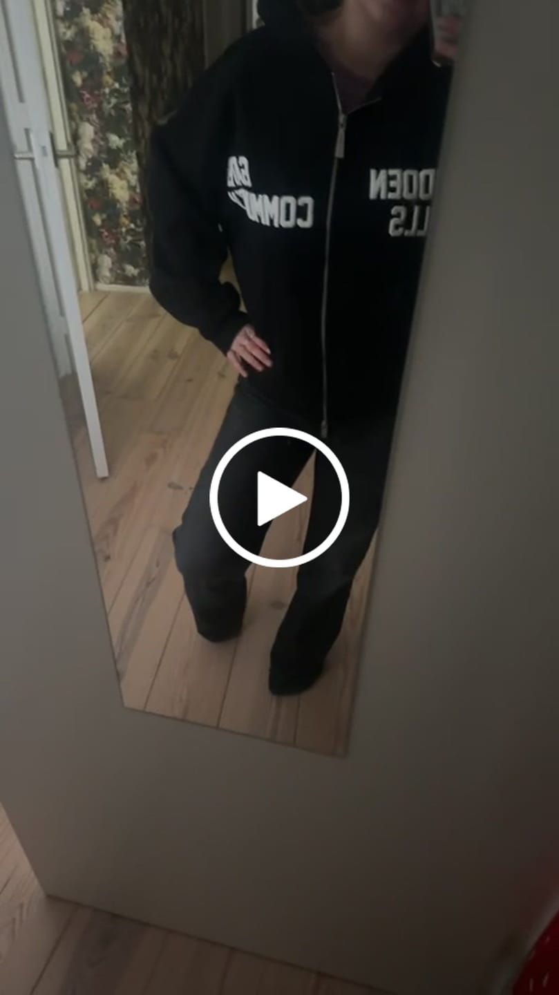 Customer video review of GATED COMMUNITY ZIP HOODIE BLACK