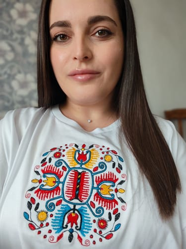 Customer photo review of Уголемена дамска тениска "Плодородие"