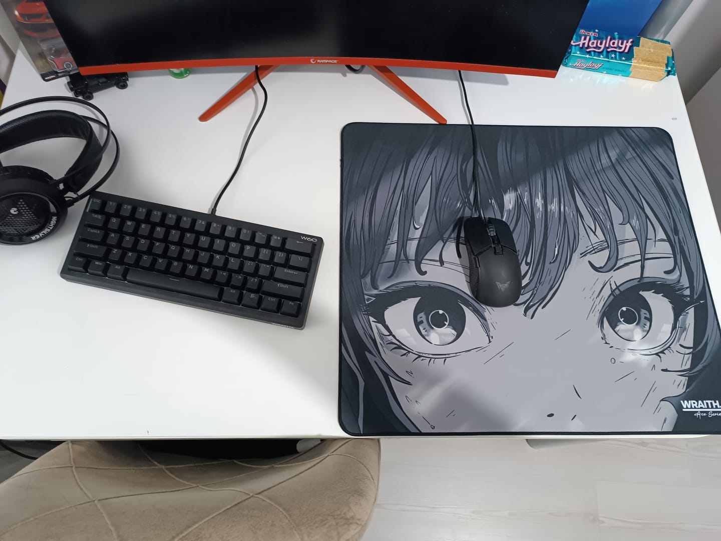 Customer photo review of Wraith Ace Series [Glimpse] Limited Edition Poron Mousepad