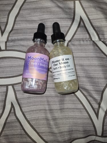 Customer photo review of MoonMellow Bath & Body Oil