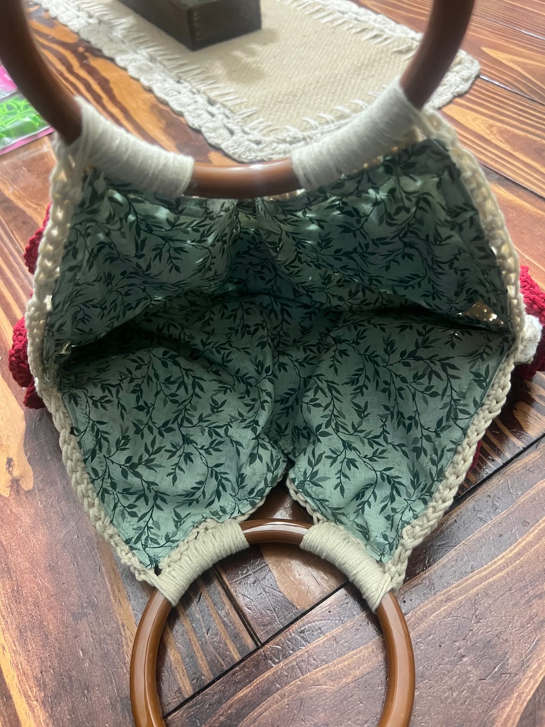Customer photo review of 1980 Rose Handbag Crochet DIY KIT