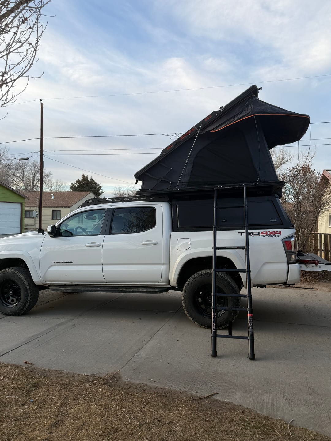 Customer photo review of OPENROAD Aluminum Hard Shell Roof Top Tent-PeakRoof LT V2 Series