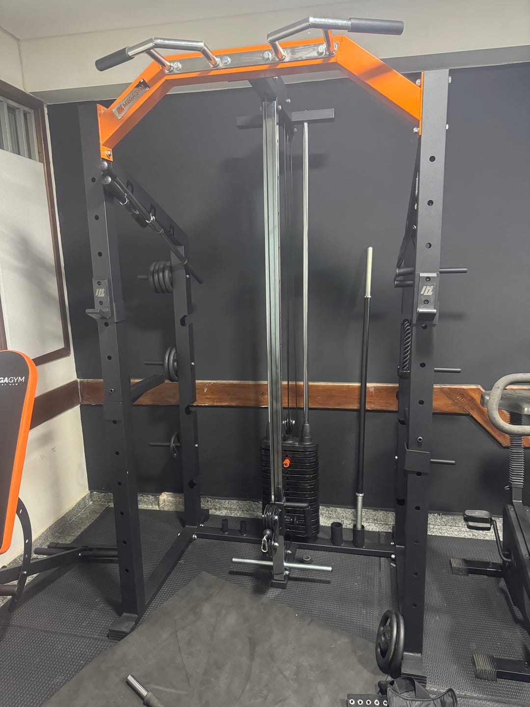 Customer photo review of Estação De Musculação Mega Rack Full Com Polia Móvel Flutuante