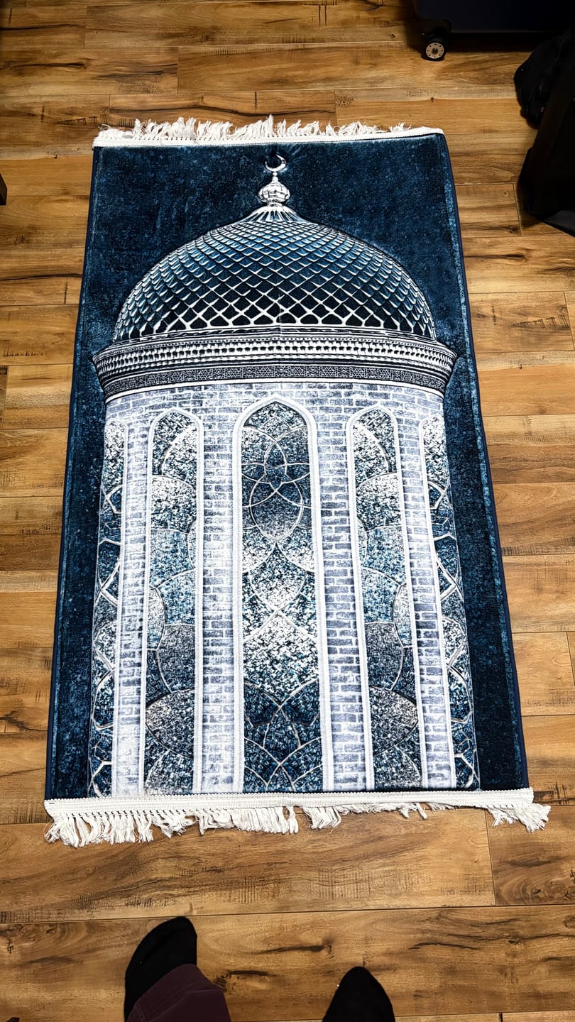 Customer photo review of Crystal Dome  Padded Prayer Mat
