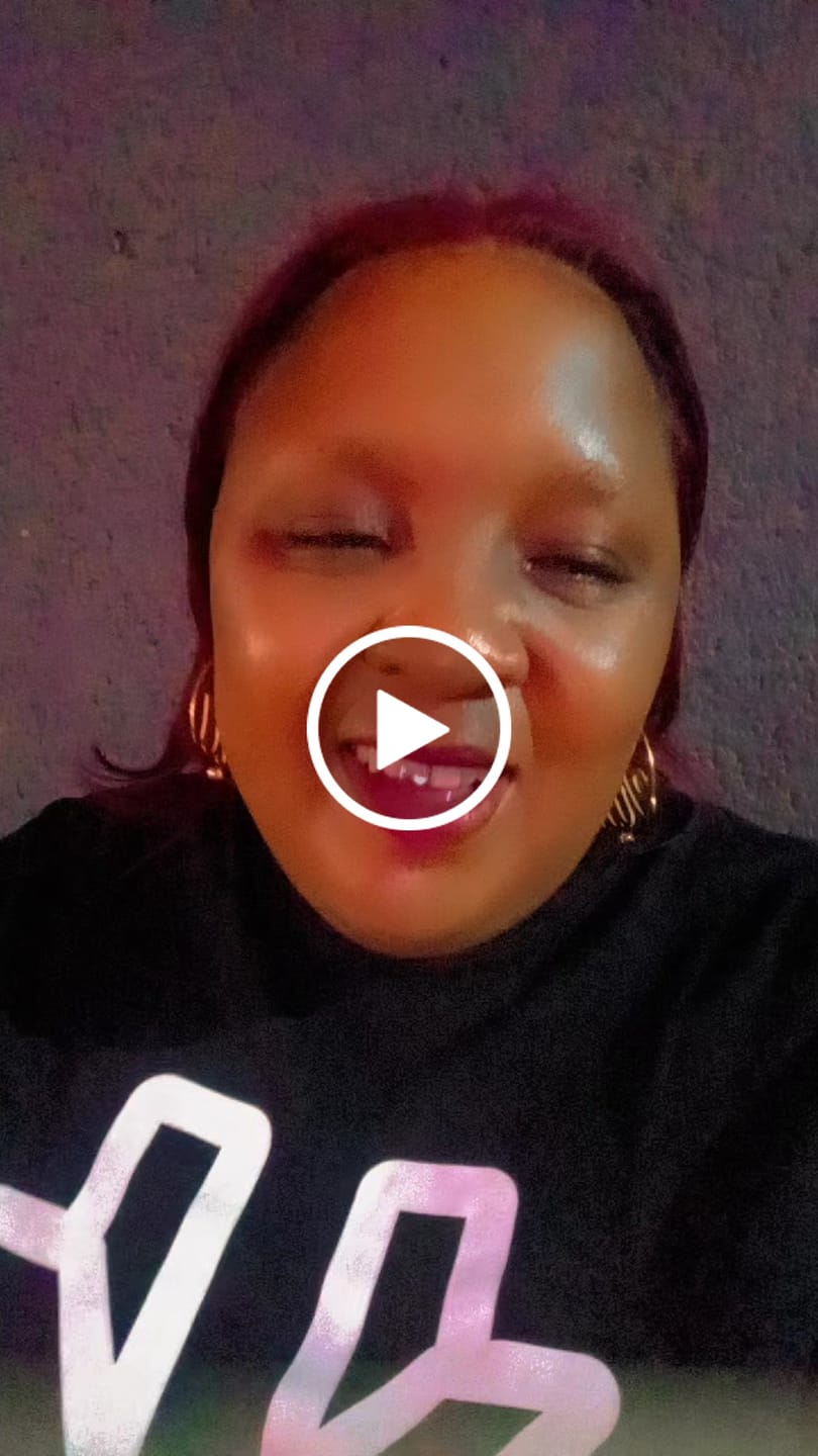 Customer video review of Gold Era Logo Hoops