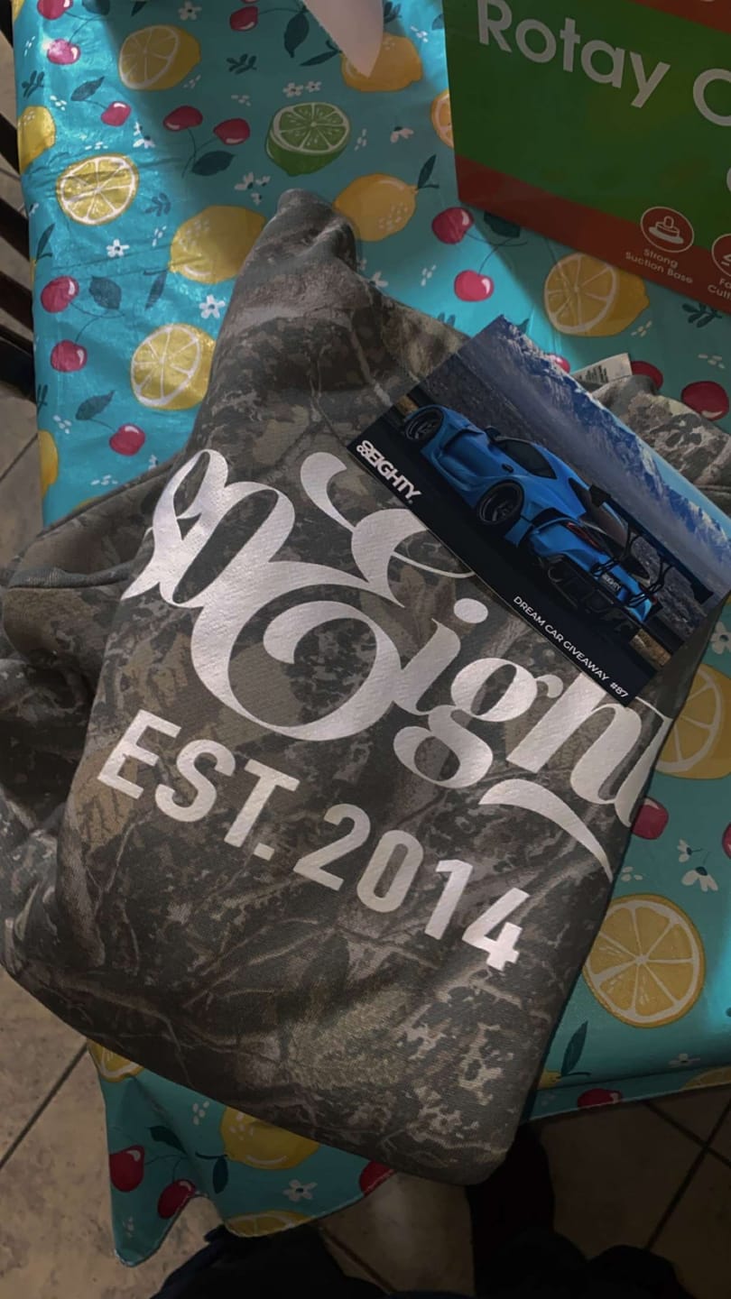 Customer photo review of 80Eighty® DeadWood Boxy HWT Hoodie