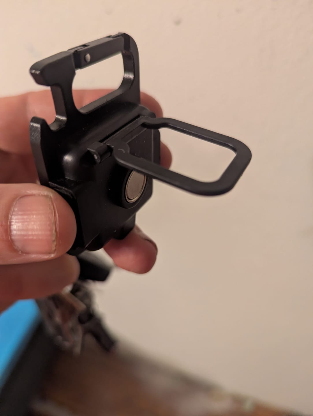 Customer photo review of 80Eighty® Mini 3-1 Flashlight Keychain
