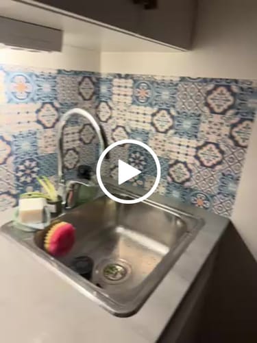 Kundeanmeldelse med video av Cassablue tiles kontaktplast