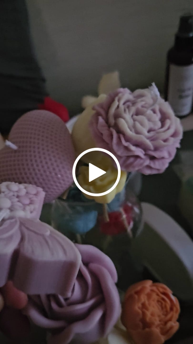 Customer video review of MECHAS PARA VELAS SIN ENCERAR