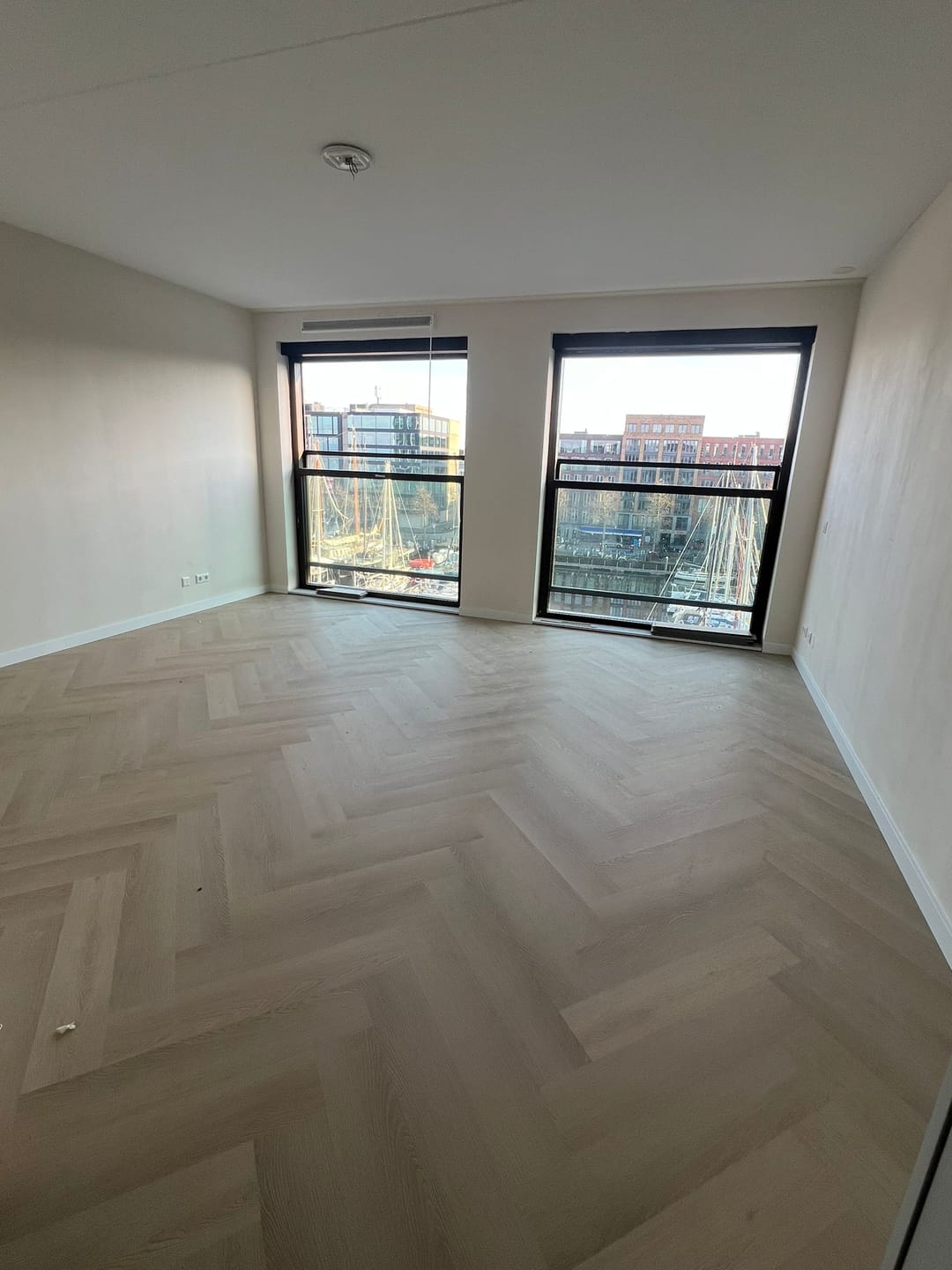 Customer photo review of Mira Silva Visgraat Click Beige Oak