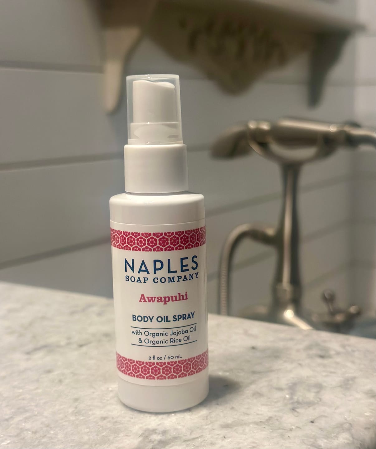Customer photo review of Awapuhi Luxe Body Oil Spray 2 oz