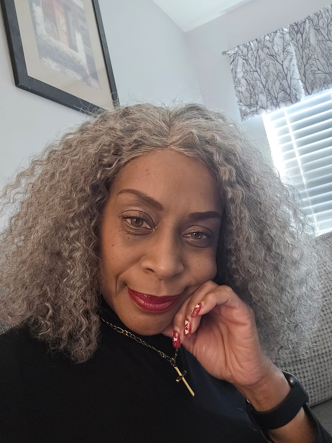 Customer photo review of Luvwin 5x5 Deep Curly Salt And Pepper Glueless Gray Color Pre-Cut Lace Bob Wig