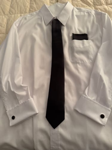Customer photo review of Black Solid Necktie Pocket Square Cufflinks Set