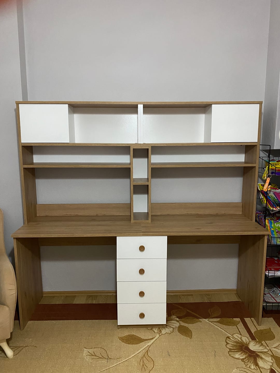 Customer photo review of Rani HA130 İki Kişilik Raflı 2 Kapaklı 4 Çekmeceli Çalışma Ofis Bilgisayar Masası Sepet Ceviz - Beyaz