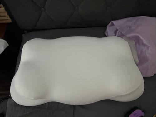 Customer photo review of Mellow CloudAlign™ Pillow