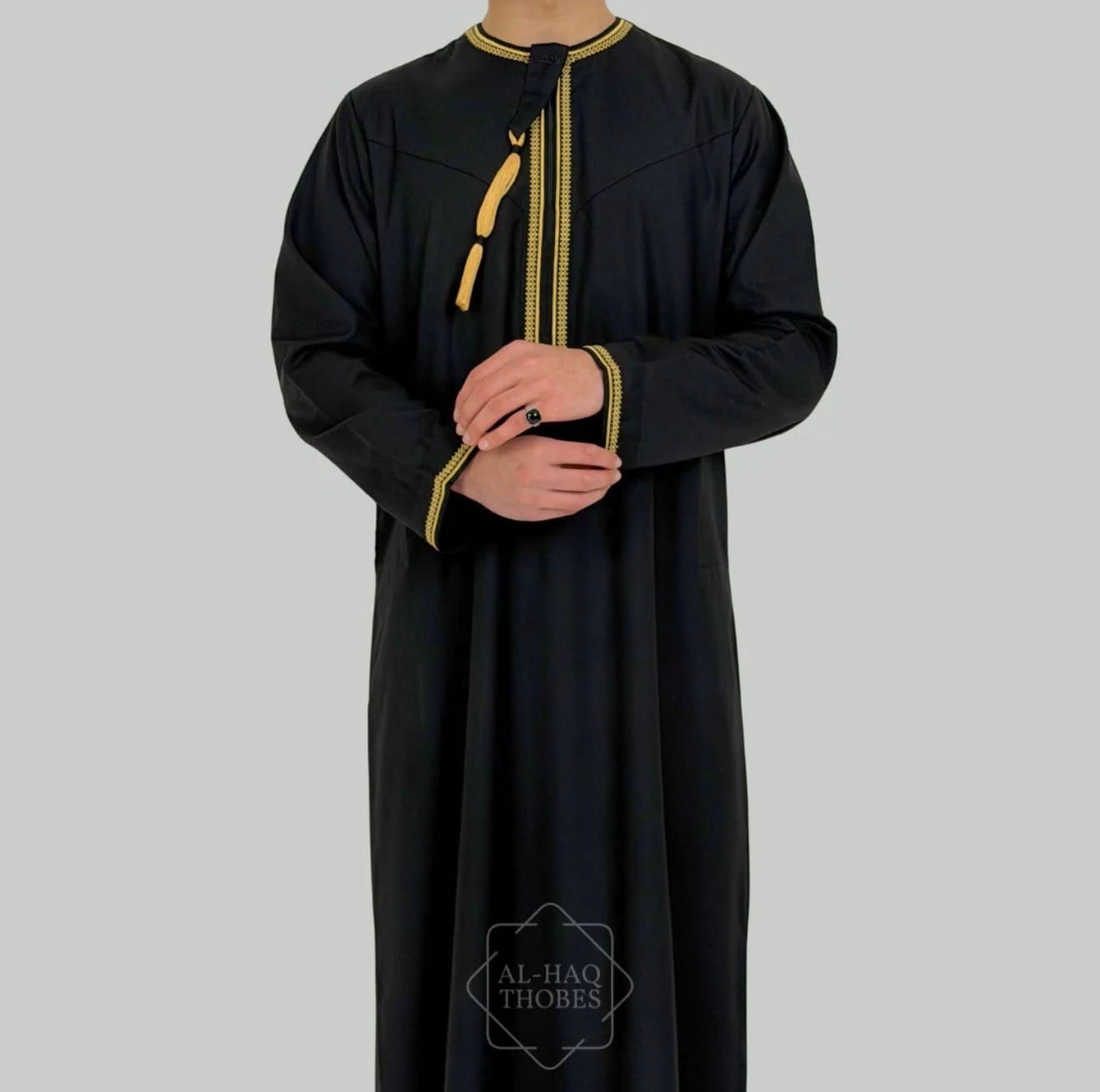Customer photo review of Luxury Black & Gold Omani Thobe