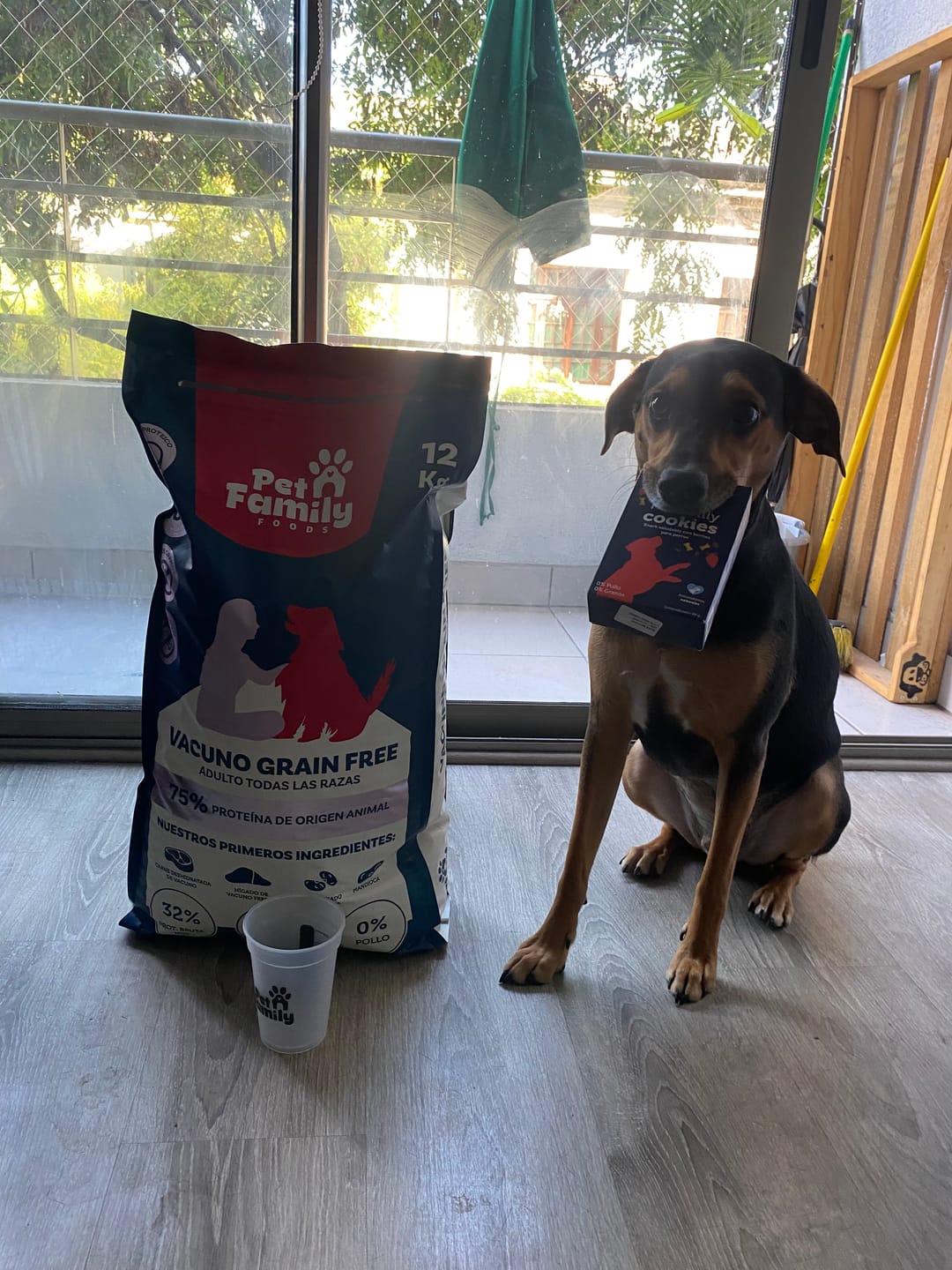 Customer photo review of PetFamily Foods Grain Free