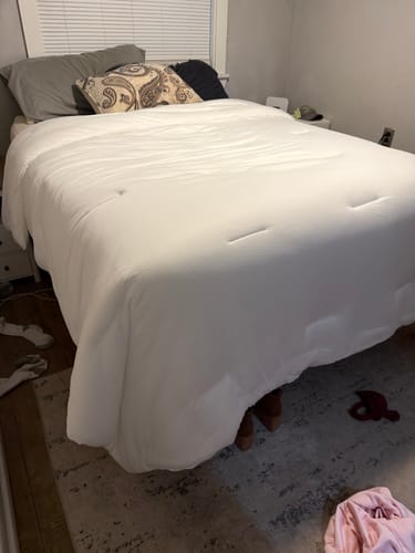 Customer photo review of MarshMellow Comforter