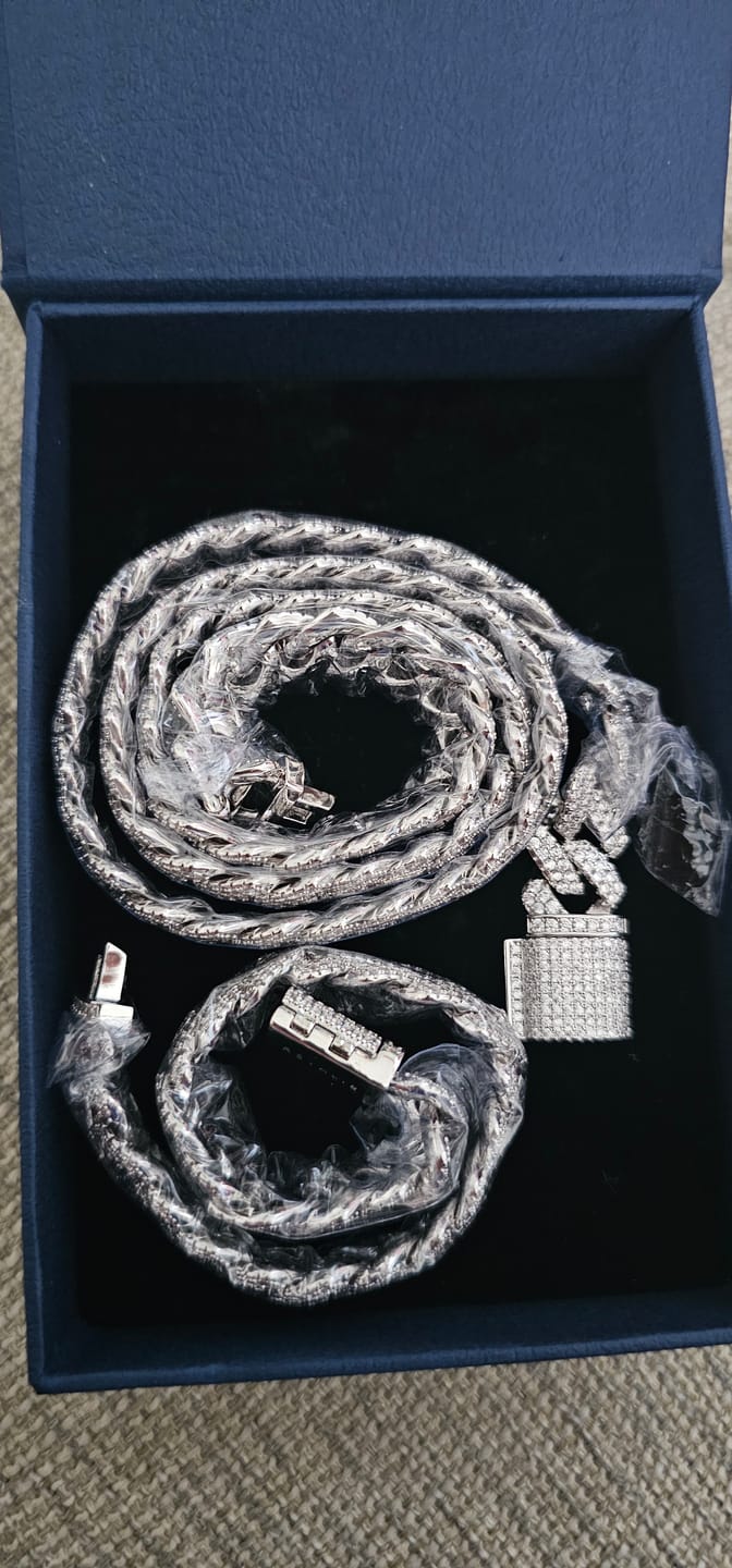 Customer photo review of Prong Link Set (White Gold) 13mm