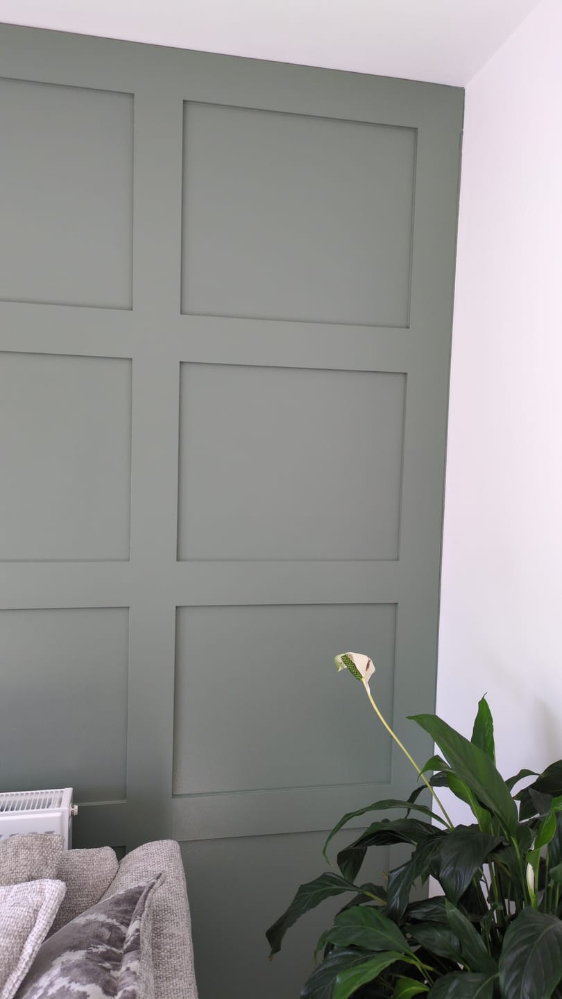 Customer photo review of Card Room Green (79)