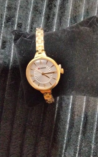Customer photo review of CURREN Luxury Women Bracelet Quartz Watches For Women Magnetic Watch Ladies Sports Dress Wrist Watch Clock Relogio Feminino