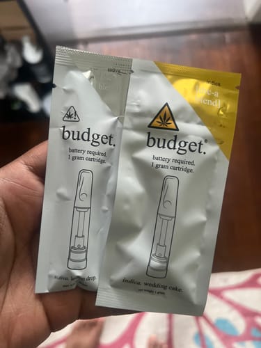 Customer photo review of 1 Gram THCA Blend Vape Cartridge | Wedding Cake - Indica