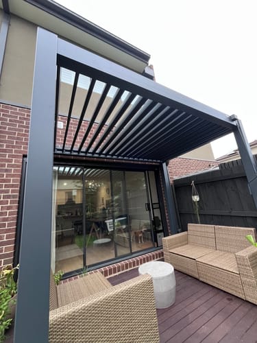 Customer photo review of Baltic Manual  Freestanding  Louvre Roof Aluminium Pergola