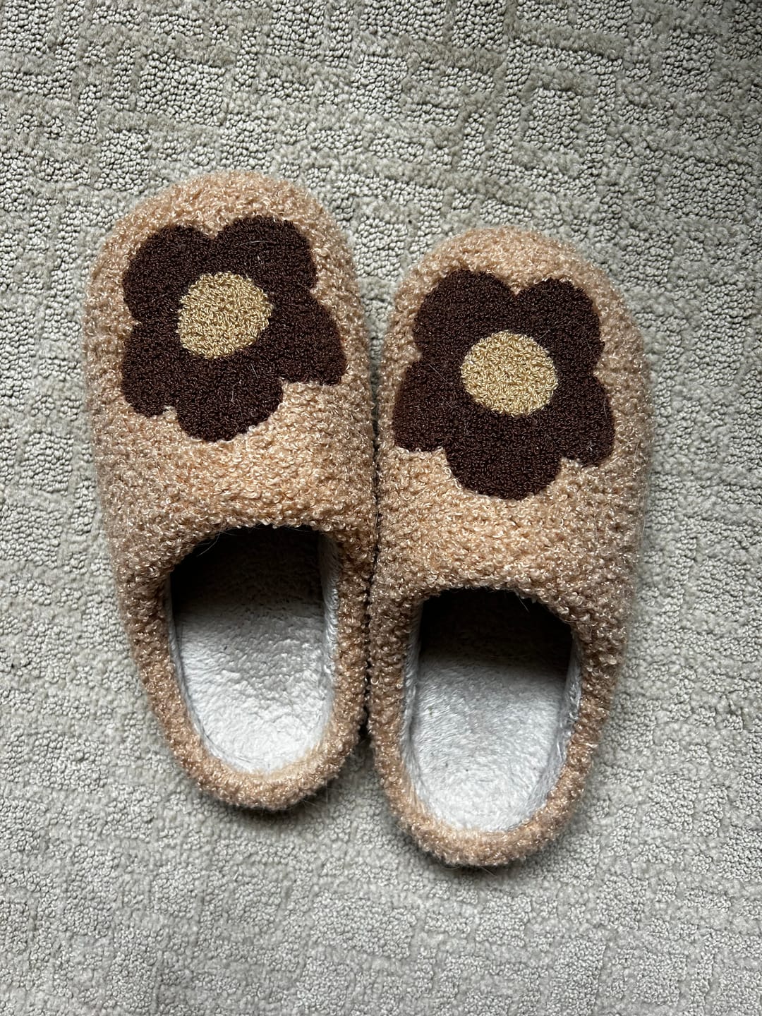 Customer photo review of Bloom Flower Slides Slippers