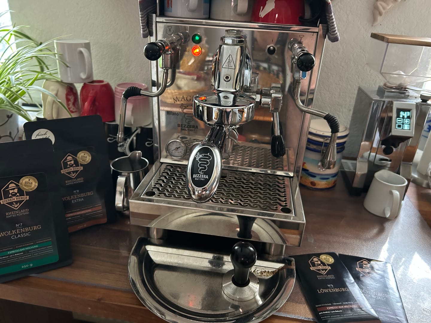 Customer photo review of Entdecke vier einzigartige Röstungen – Espresso Probierpaket 4x 250g