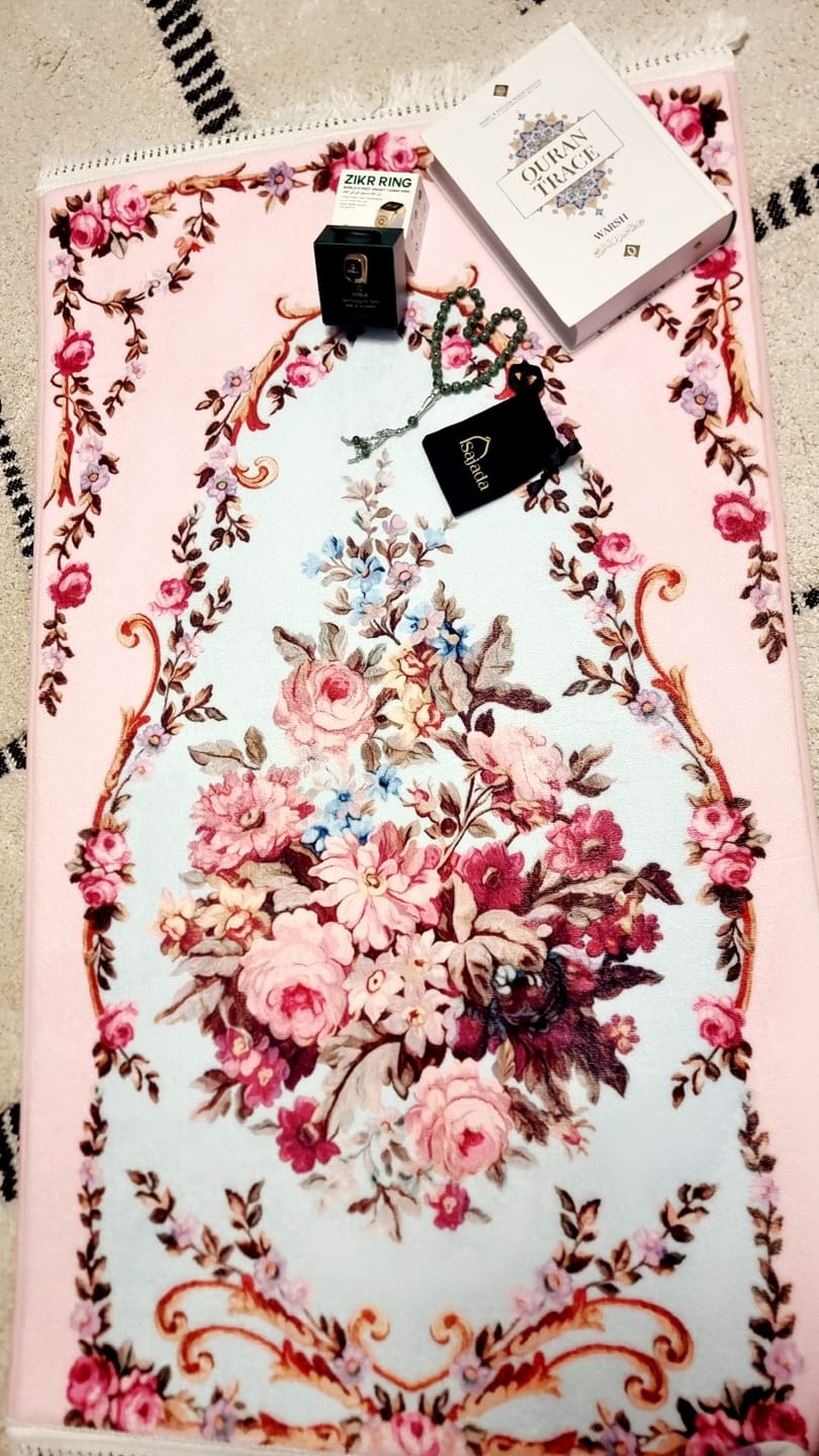 Customer photo review of Rosy Rehma Padded Prayer Mat