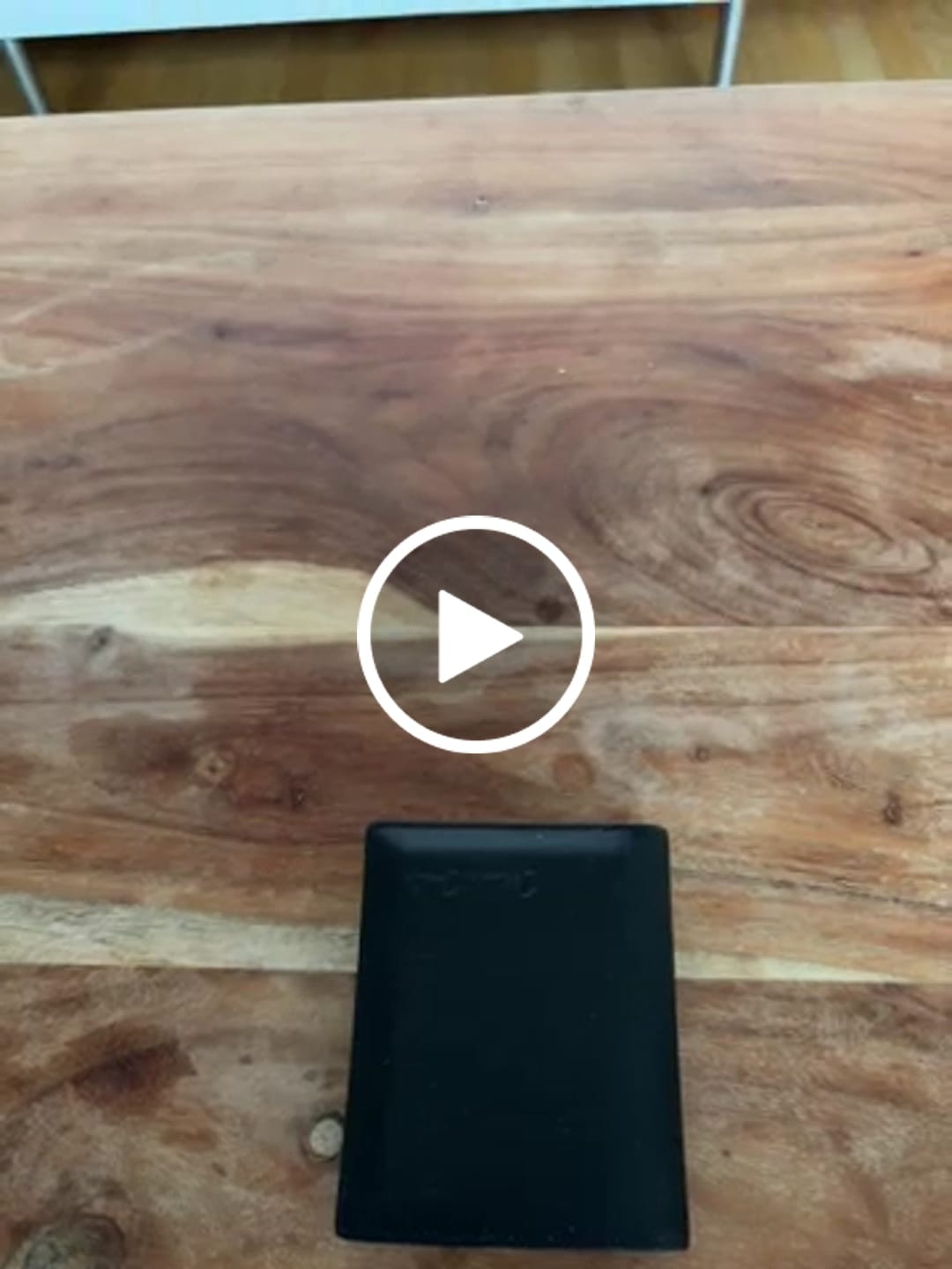 Customer video review of Slimstar - slim wallet with large coin pocket