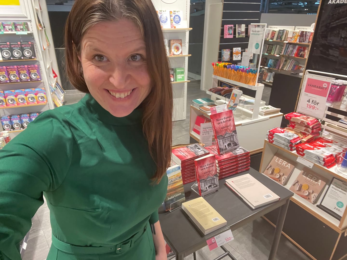 Customer photo review of Audrey højhalset pencilkjole med 3/4 ærmer - grøn