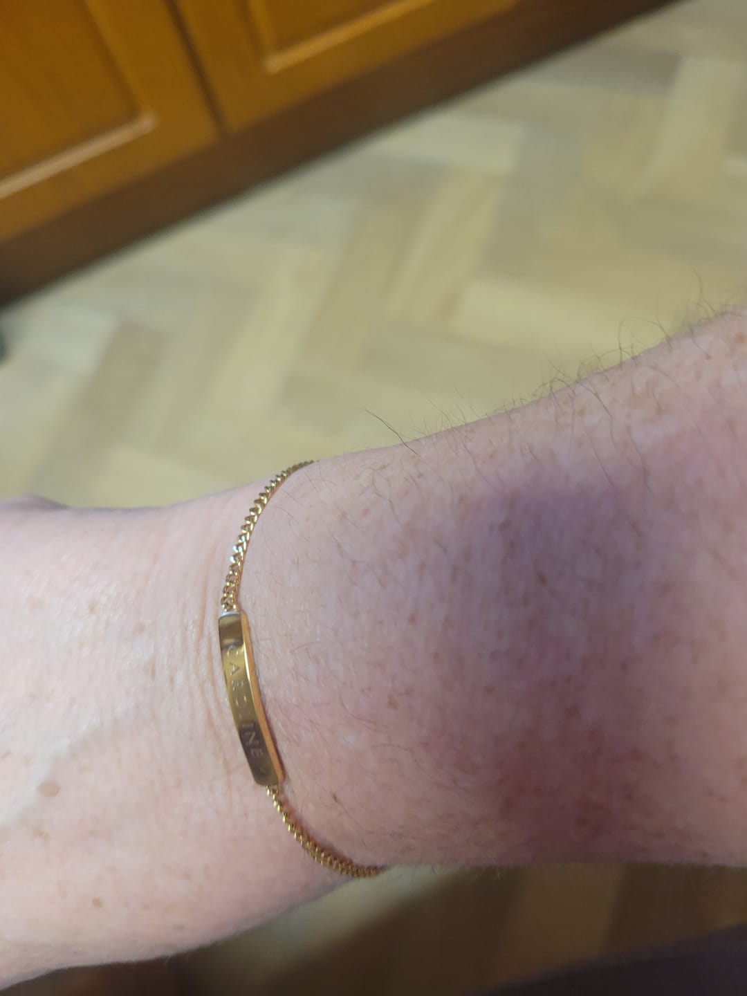 Customer photo review of The Engraved Bracelet Gold
