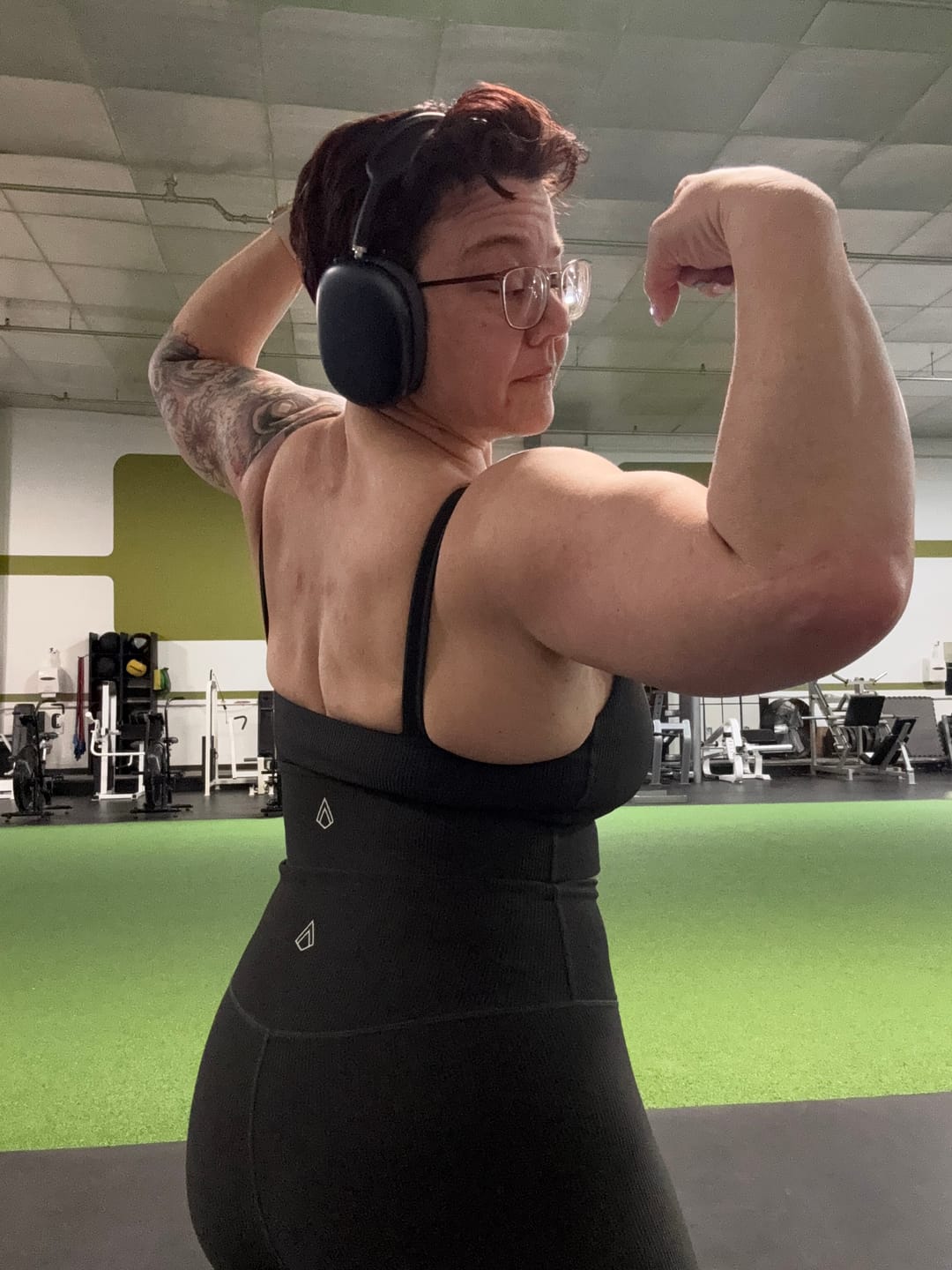 Customer photo review of Ribbed Leggings