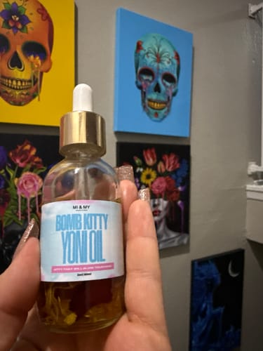 Customer photo review of Bomb Kitty Yoni Oil