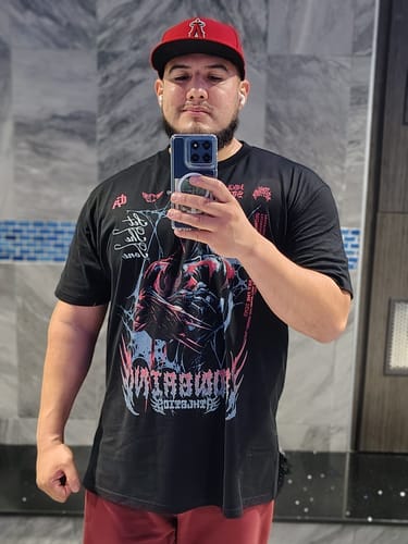 Customer photo review of [Limited Edition] 'MRVL: SM 2099' Heavyweight T-Shirt