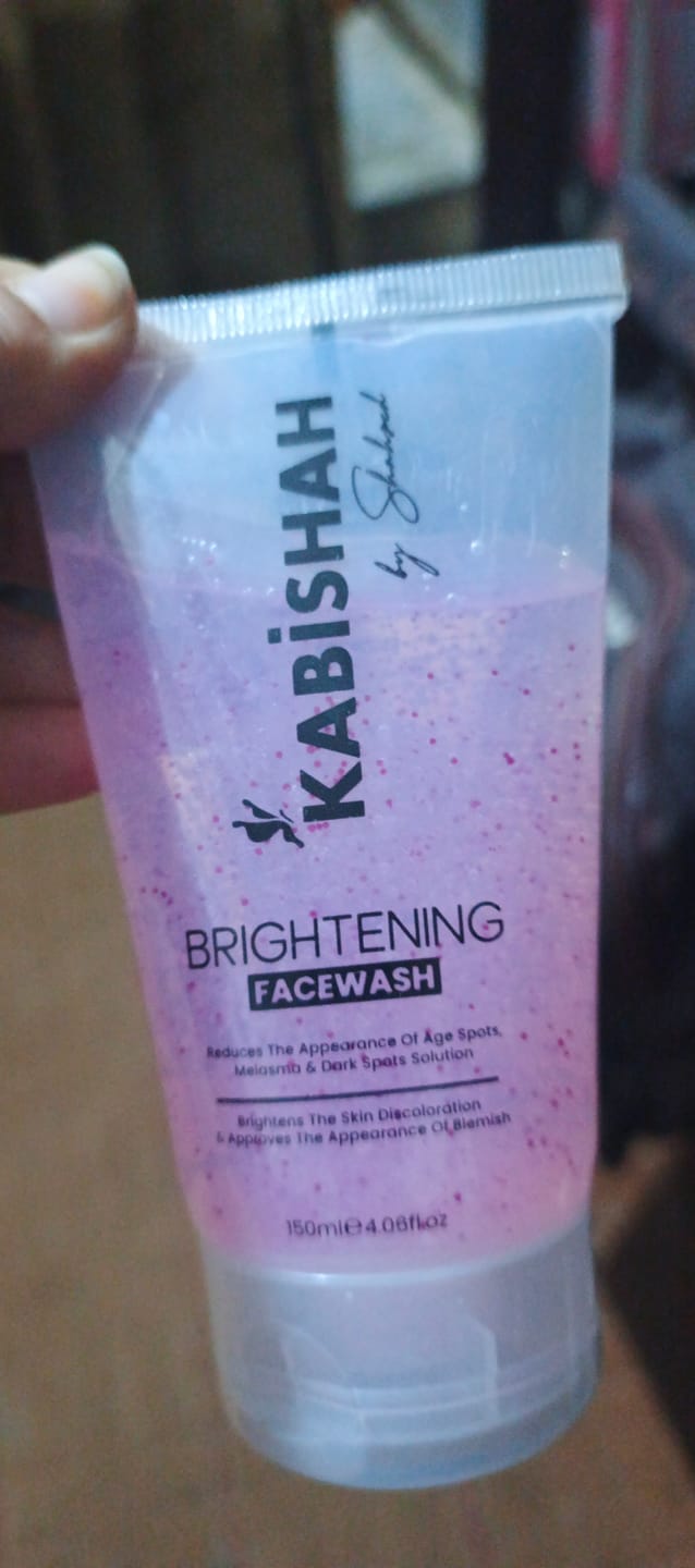 Customer photo review of Brightening Facewash 150ml