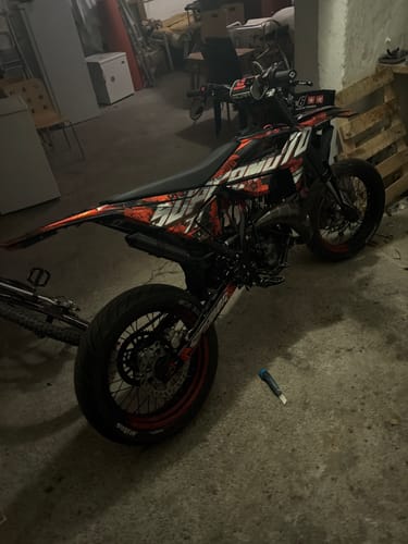 Customer photo review of FULL CUSTOM GRAPHICS KIT