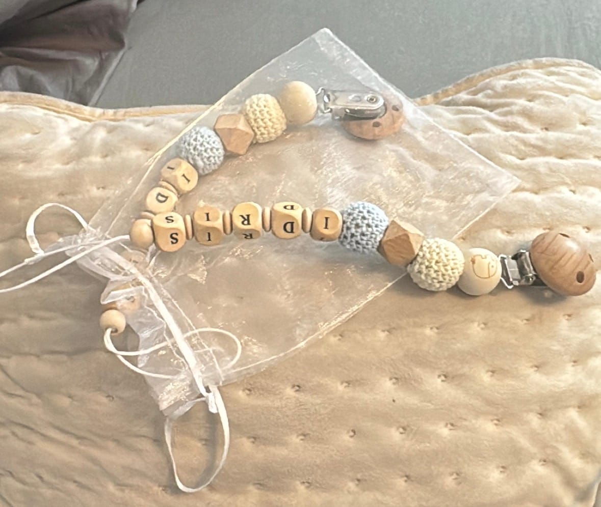 Customer photo review of Schnullerkette "Engelsblau"
