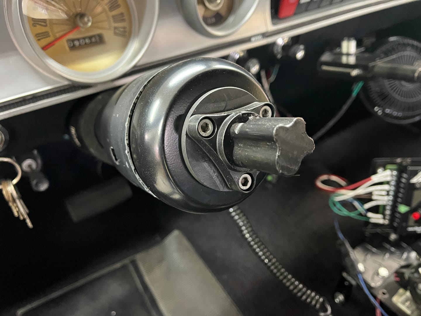 Customer photo review of Motion GM/Ford Bolt-On SFI Steering Quick Release Hub 5/6 Bolt Pattern 15-270