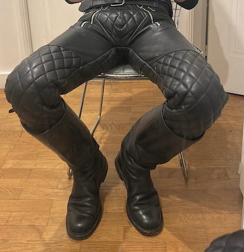 Customer photo review of Gay Leather Padded Pants