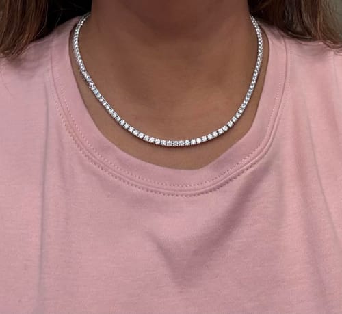 Customer photo review of Metfine Tennis Necklace | Anniversary Gift for Women