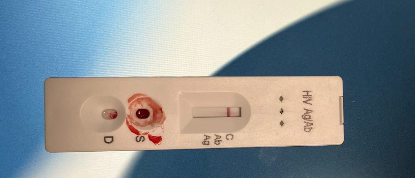 Customer photo review of HIV検査キット｜15分で結果判定
