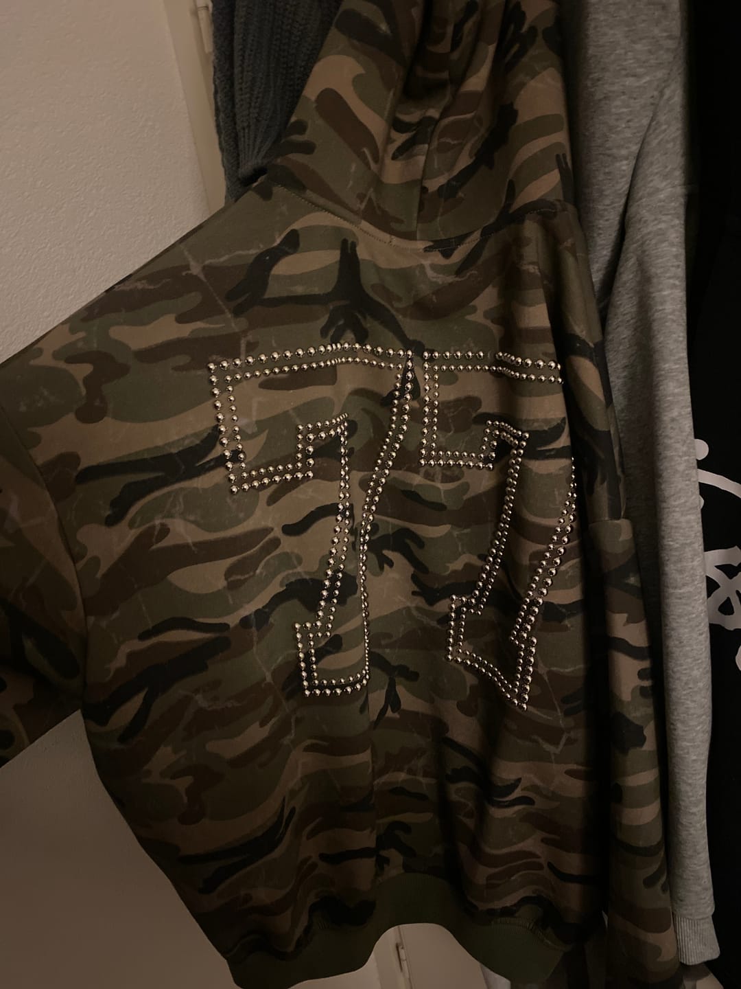 Customer photo review of Aelfric Eden Camo Zip Up Hoodie