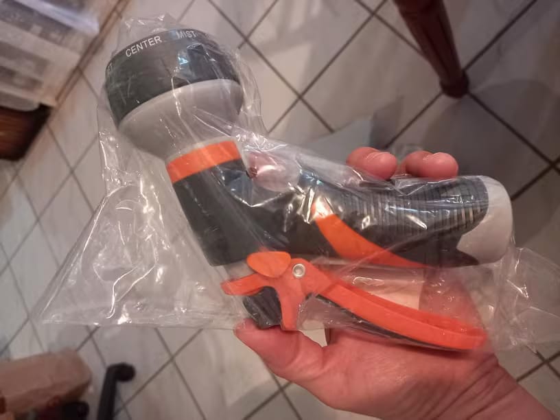 Customer photo review of Garten-Handbrause 8-in-1 – Rutschfest & Vielseitig