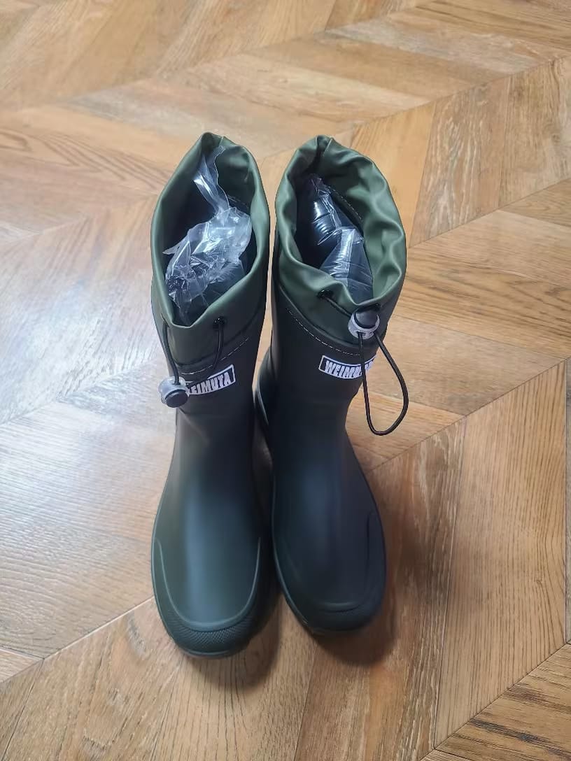 Customer photo review of Waterdichte Outdoor Regenlaarzen Unisex – Antislip & Duurzaam PVC